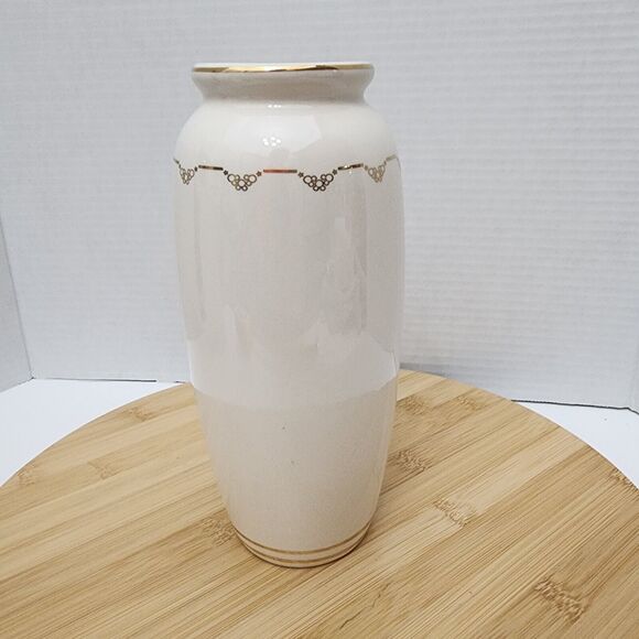 Disney Parks The Happiest Celebration On Earth Vase 8.5" Ivory & Gold Porcelain - Picture 6 of 14